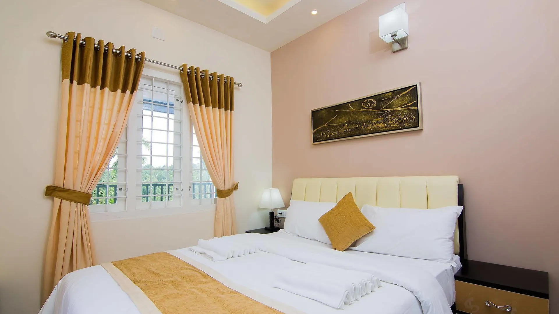 *** Resort Hotel Del Sultan Bathery India