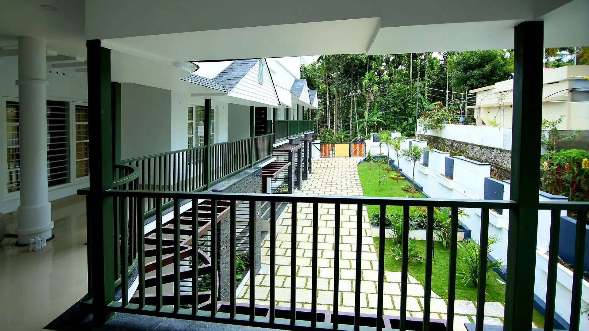 Hotel Del Sultan Bathery 3*,