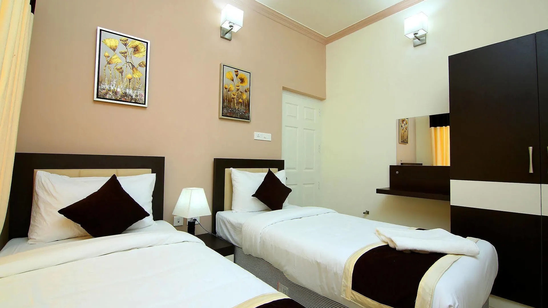 Hotel Del Sultan Bathery Resort